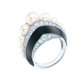 蒂芙尼鉑金鑲嵌珍珠和鉆石戒指