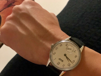 天梭怀旧经典系列2018复刻款腕表-黑带