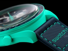 斯沃琪BIOCERAMIC MOONSWATCH系列SO33L103