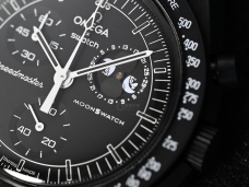 斯沃琪BIOCERAMIC MOONSWATCH系列SO33B700