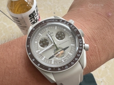 斯沃琪MOONSWATCH联名款系列SO33T100