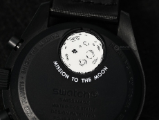 斯沃琪BIOCERAMIC MOONSWATCH系列SO33B700