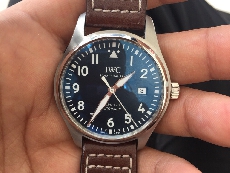 IWC万国表飞行员系列IW327004