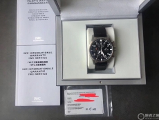 IWC万国表飞行员系列IW377709