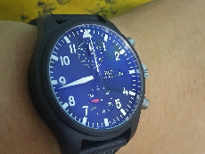 IWC万国表飞行员系列IW389001