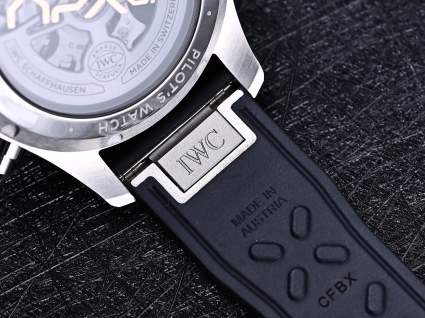 IWC萬國表飛行員系列IW378009