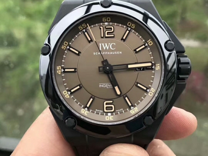 IWC万国表工程师系列IW322504