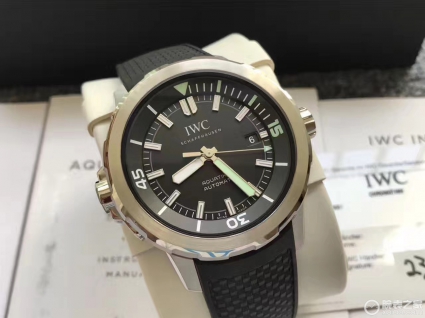 IWC万国表海洋时计系列IW329001