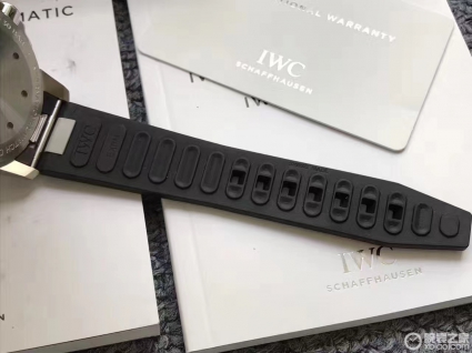 IWC万国表海洋时计系列IW329001