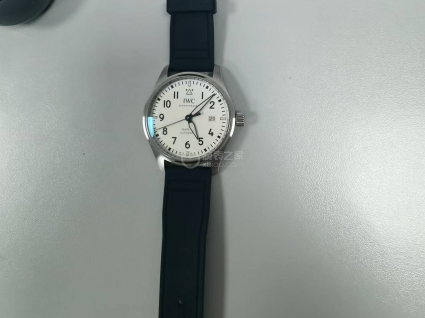 IWC万国表飞行员系列IW328207