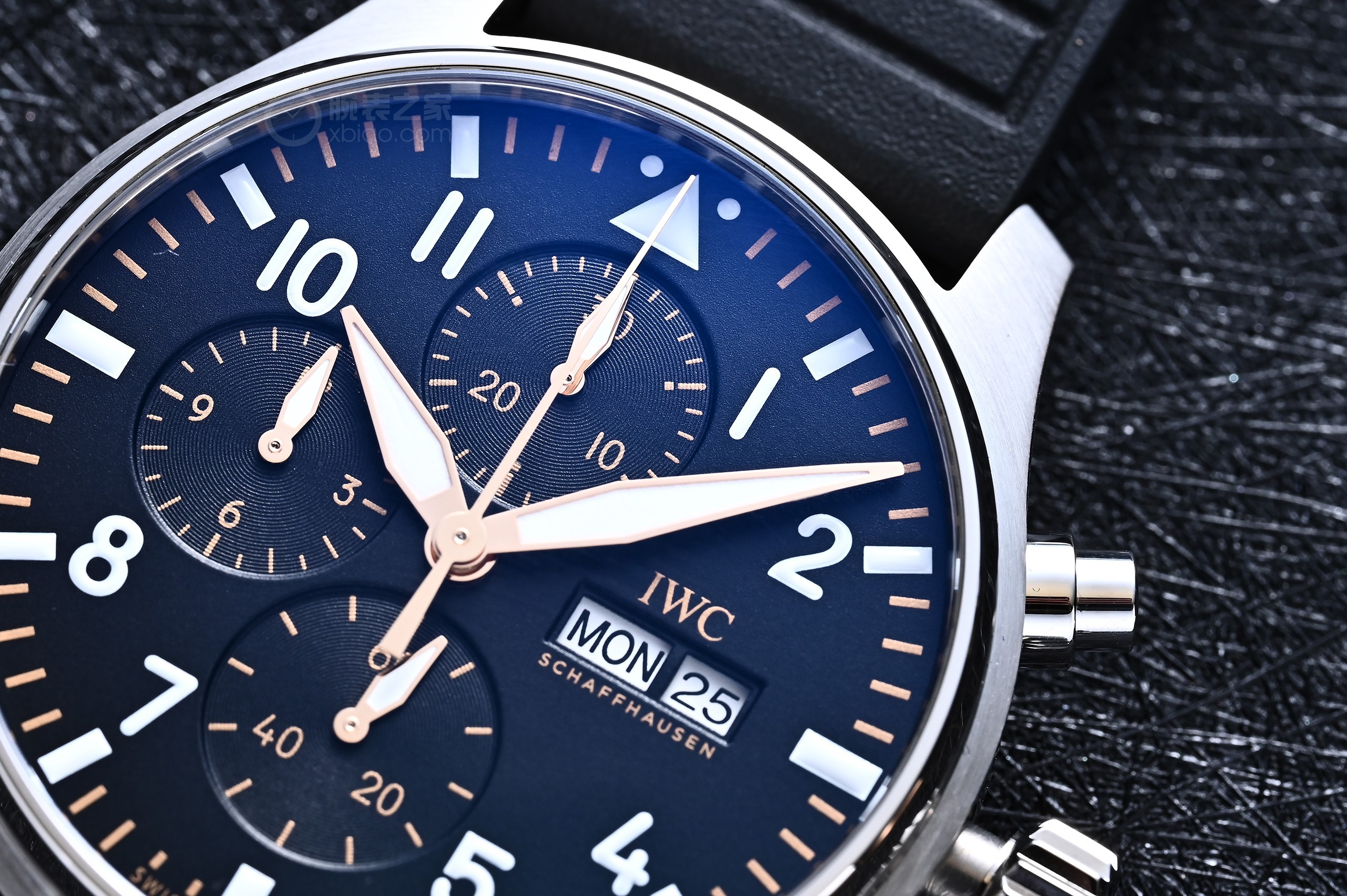 IWC萬(wàn)國(guó)表飛行員系列IW388116