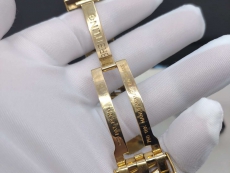 百年灵机械计时系列18K黄金表壳-象牙白表盘-Pilot飞行员表链