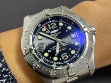 百年灵超级海洋系列精钢表壳-蓝色表盘-专业型精钢表链