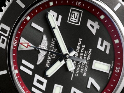 百年灵超级海洋系列精钢表壳-深红色黑色表盘-专业型精钢表链