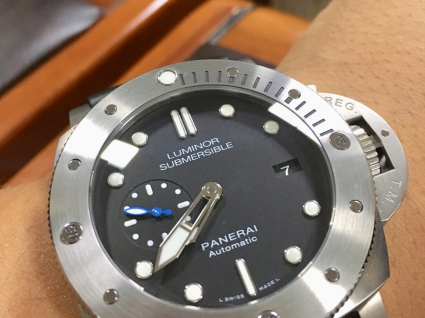 沛纳海潜行系列PAM01305