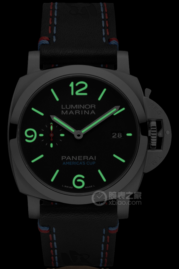 沛納海特別版腕表系列PAM00727夜光圖