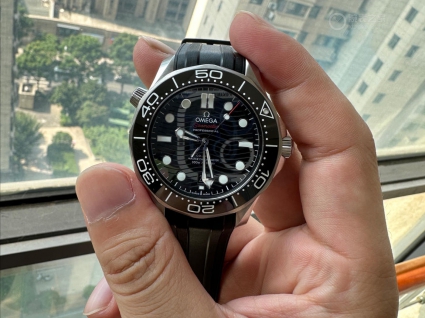 欧米茄海马系列210.32.42.20.01.001