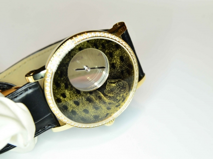 卡地亞高級珠寶腕表系列HPI00700