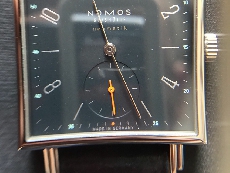 NOMOS TETRA系列422