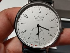 NOMOS TANGENTE系列180