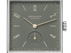 NOMOS TETRA系列445