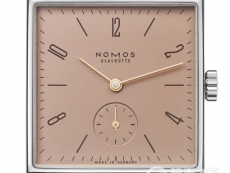 NOMOS TETRA系列443