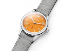 NOMOS CLUB系列710