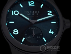 NOMOS CLUB系列747