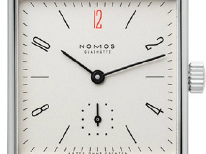 NOMOS TETRA系列401.S2