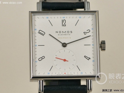 NOMOS TETRA系列421