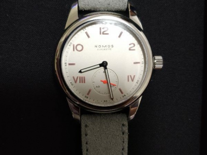 NOMOS CLUB系列708