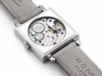 NOMOS TETRA系列474