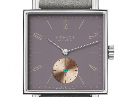 NOMOS TETRA系列425