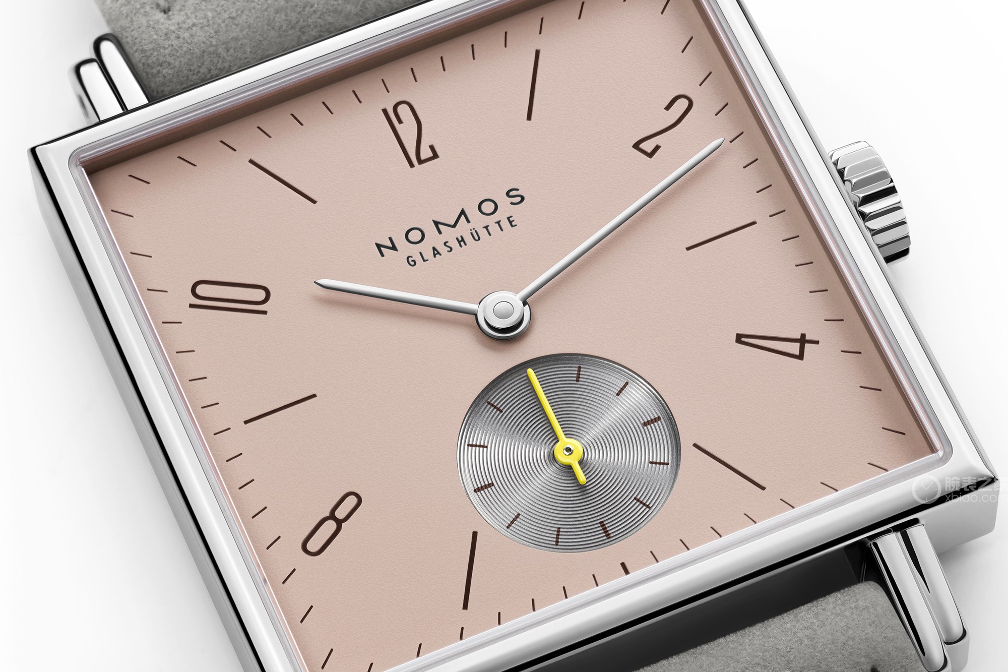 NOMOS TETRA系列474