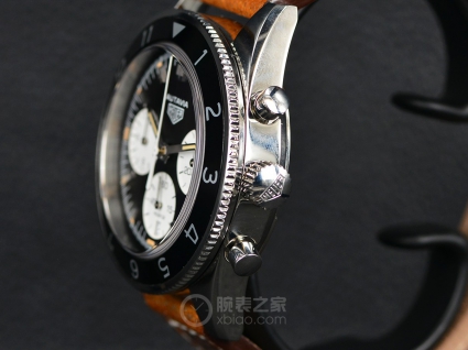 泰格豪雅TAG HEUER AUTAVIA系列CBE2110.FC8226