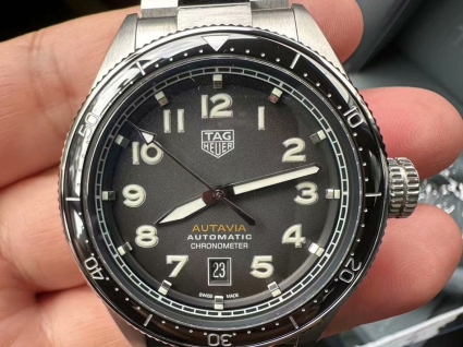 泰格豪雅TAG HEUER AUTAVIA系列WBE5114.EB0173