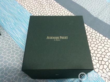 爱彼皇家橡树系列15400ST.OO.1220ST.02