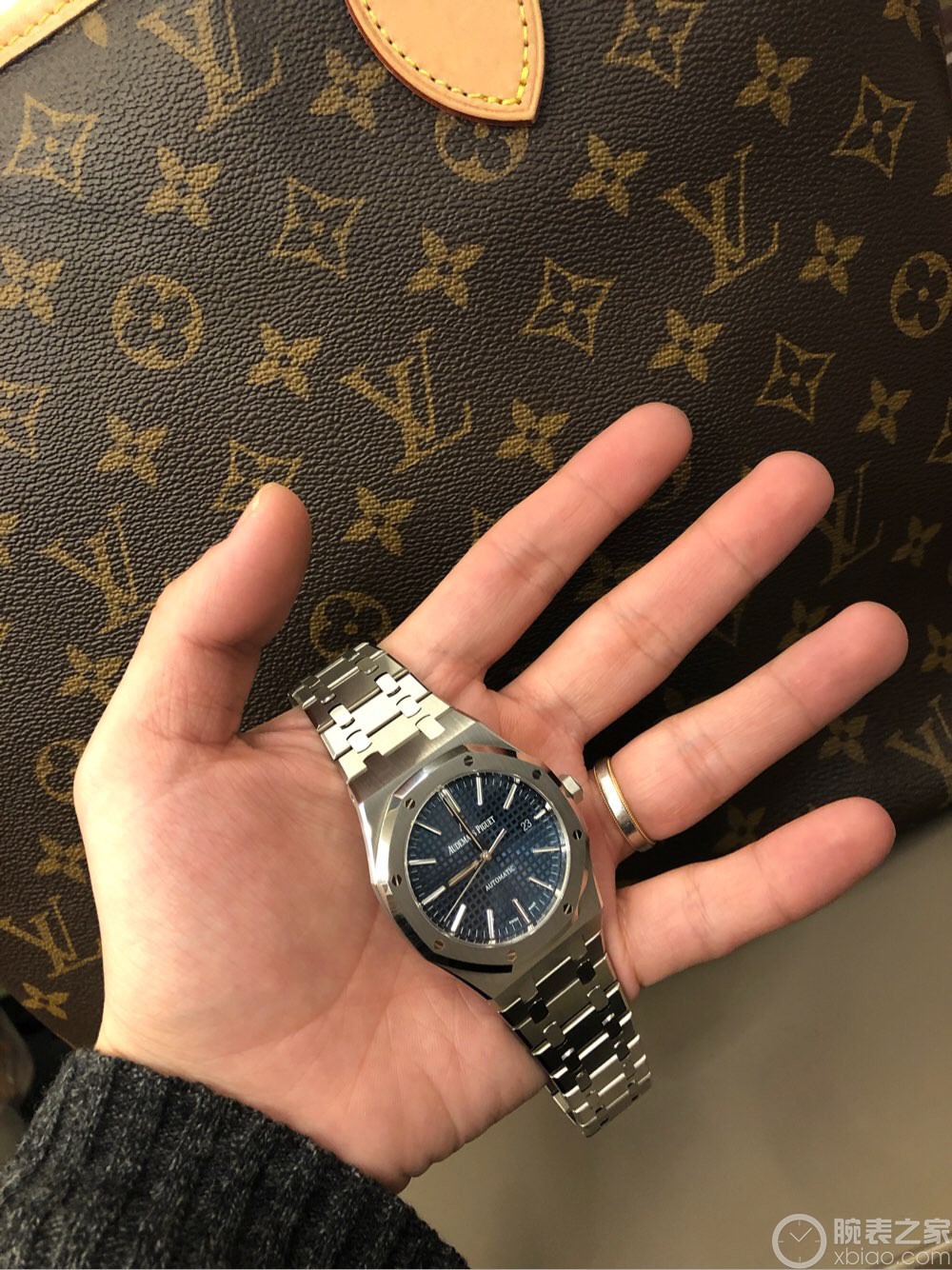 愛彼皇家橡樹系列15400ST.OO.1220ST.03
