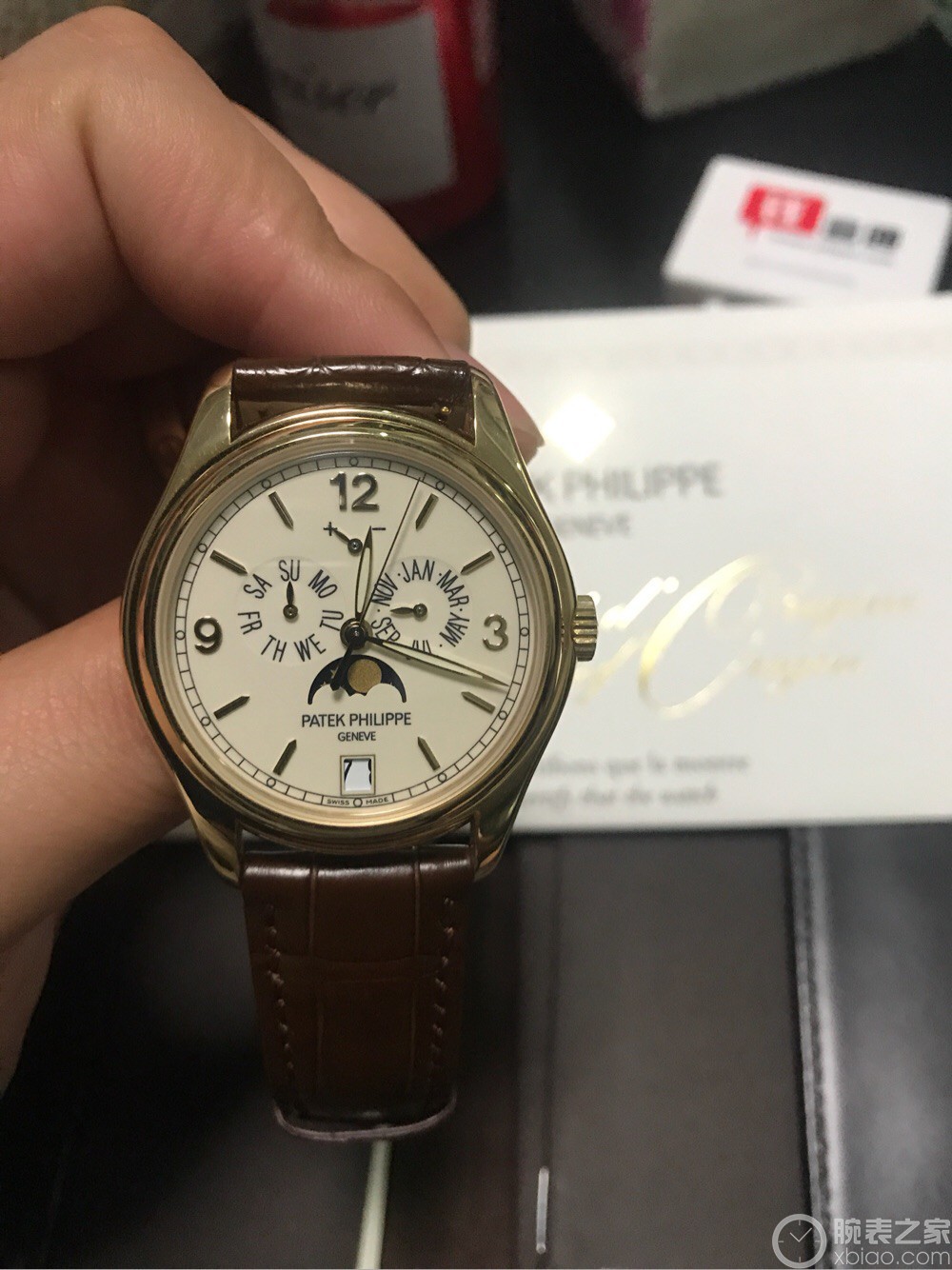 百達(dá)翡麗復(fù)雜功能時計系列5146J-001