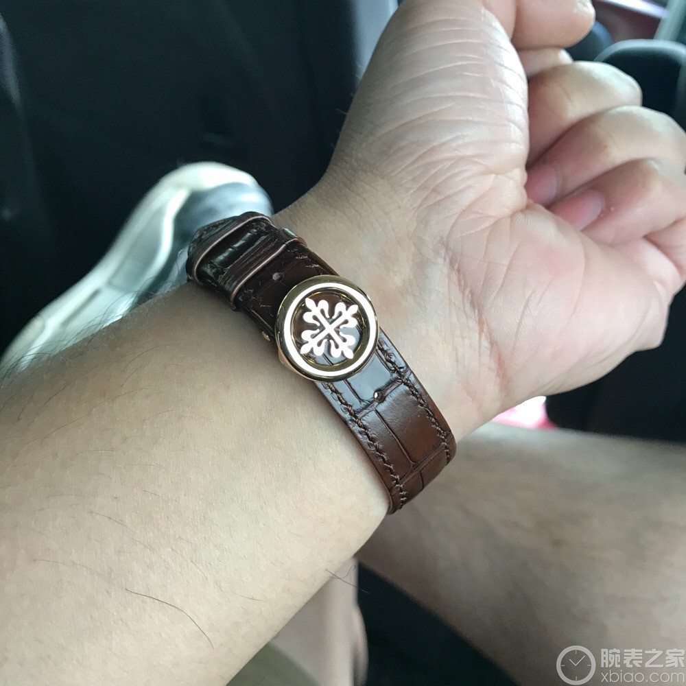 百達(dá)翡麗復(fù)雜功能時(shí)計(jì)系列5146J-001