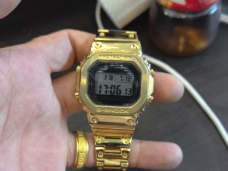 卡西欧G-SHOCK系列GMW-B5000TFG-9