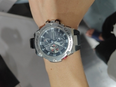 卡西欧G-SHOCK系列GST-B100-1A