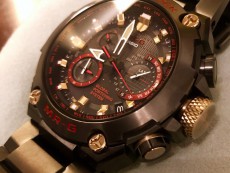 卡西欧G-SHOCK系列MRG-G1000B-1A4