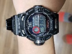 卡西欧G-SHOCK系列MRG-G1000B-1A4