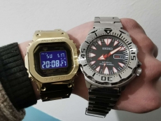 卡西欧G-SHOCK系列GMW-B5000TFG-9