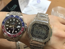 卡西欧G-SHOCK系列GMW-B5000D-1