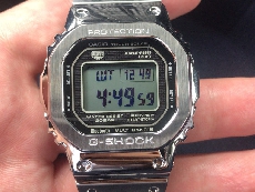 卡西欧G-SHOCK系列GMW-B5000D-1