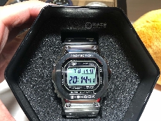 卡西欧G-SHOCK系列GMW-B5000D-1