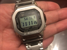 卡西欧G-SHOCK系列GMW-B5000D-1