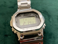 卡西欧G-SHOCK系列GMW-B5000D-1